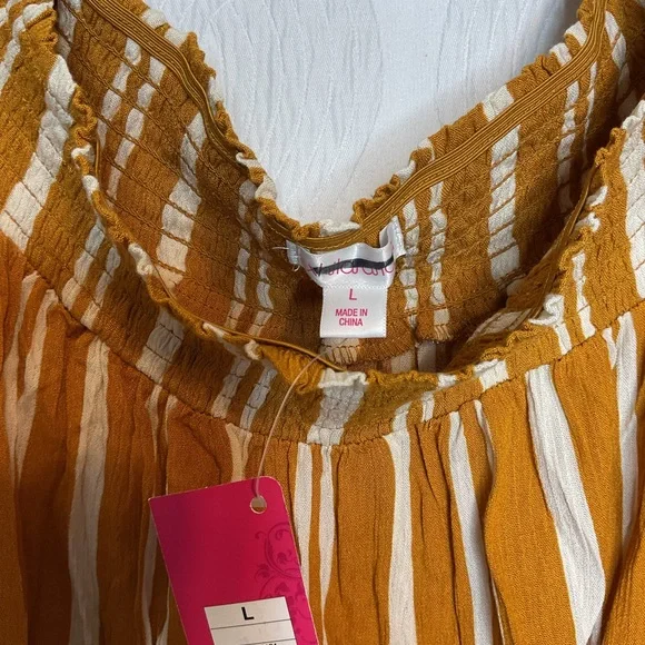 Xhilaration jumpsuit NWT large gold metal/off white - Picture 5 of 9